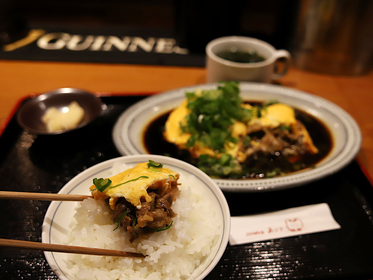 「こうやって食べろ」との本能の囁きには抗えず……