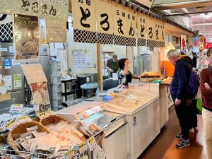 「うらりマルシェ」の店内の様子