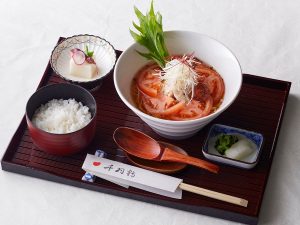 「トマト香る塩（和だし麺御膳）」2530円（税込・別途サービス料）