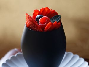 【京都スイーツ】京の迎賓館『ホテル長楽館』で味わえる限定パフェ〈パフェ ジャポネ〉が美しすぎる