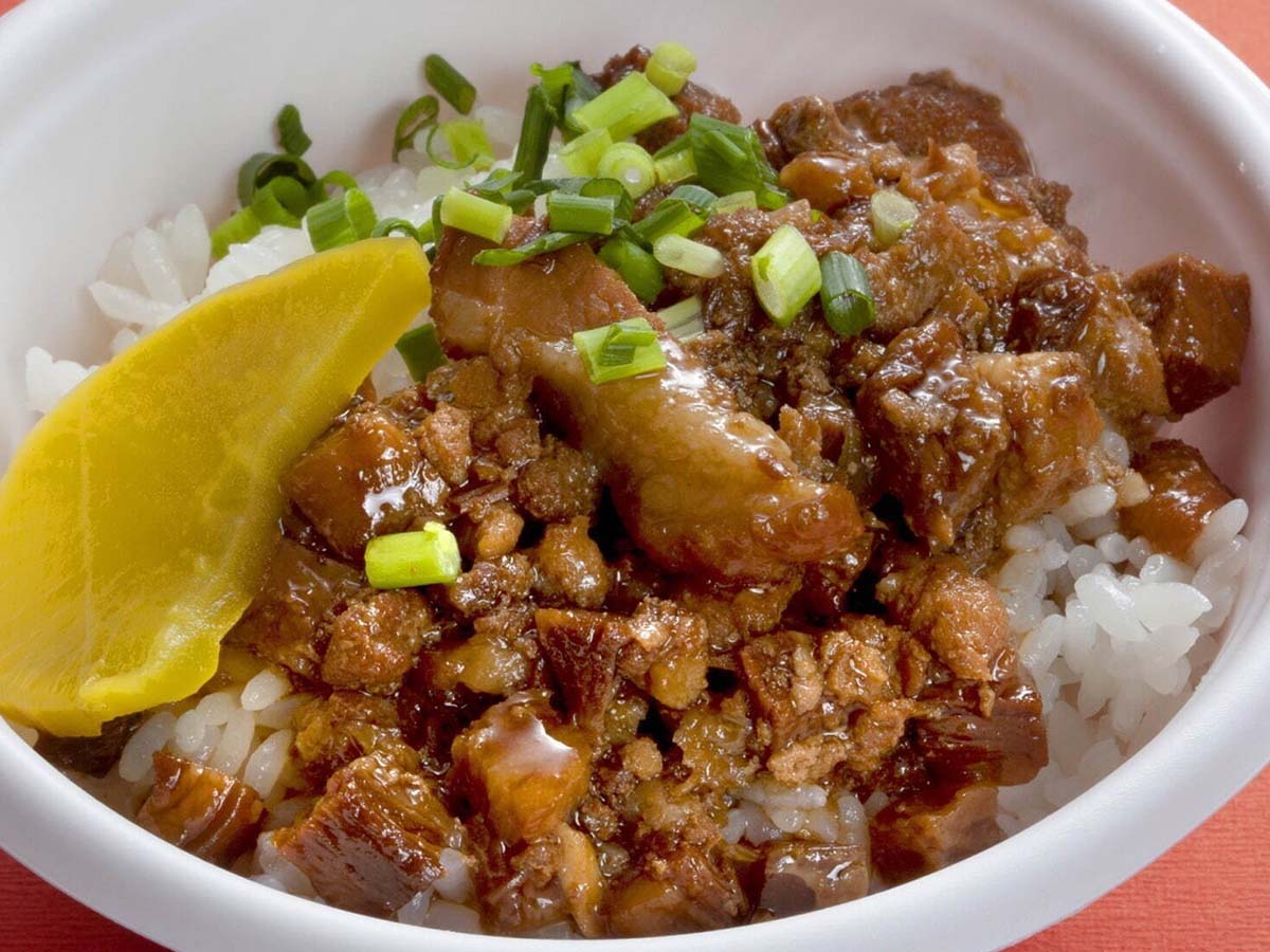 台湾グルメと言えば「魯肉飯（ルーローハン）」