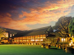今年77周年を迎える明治記念館。美麗な庭園を臨むビアテラスで楽しめる特別な料理とは