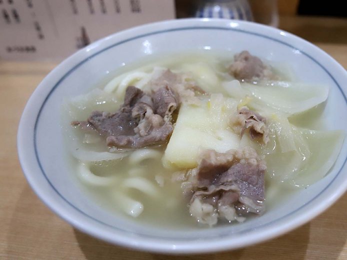 「シチューうどん」550円