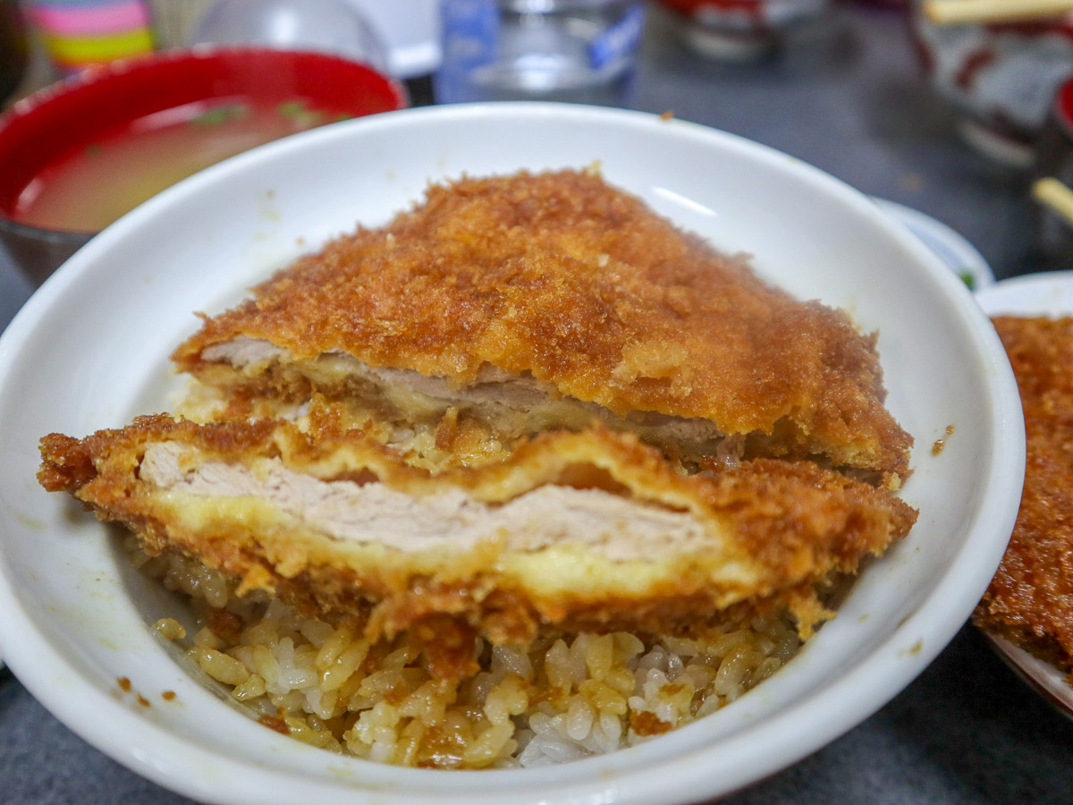 カツとご飯の接地面がまたウマい