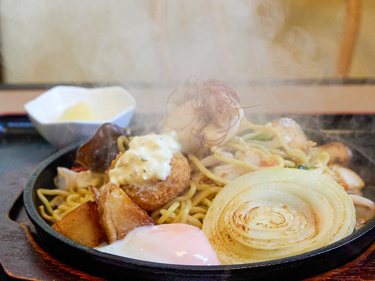 「北見塩やきそば」1300円