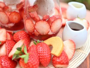 いちご狩りには欠かせない練乳もセットになっており、いちご狩り気分も味わえそう