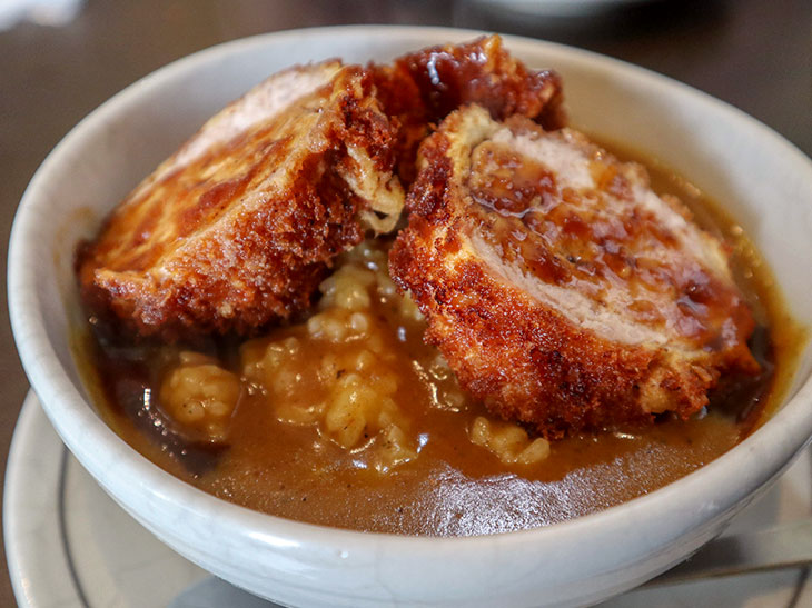 『王ろじ』の「とん丼」