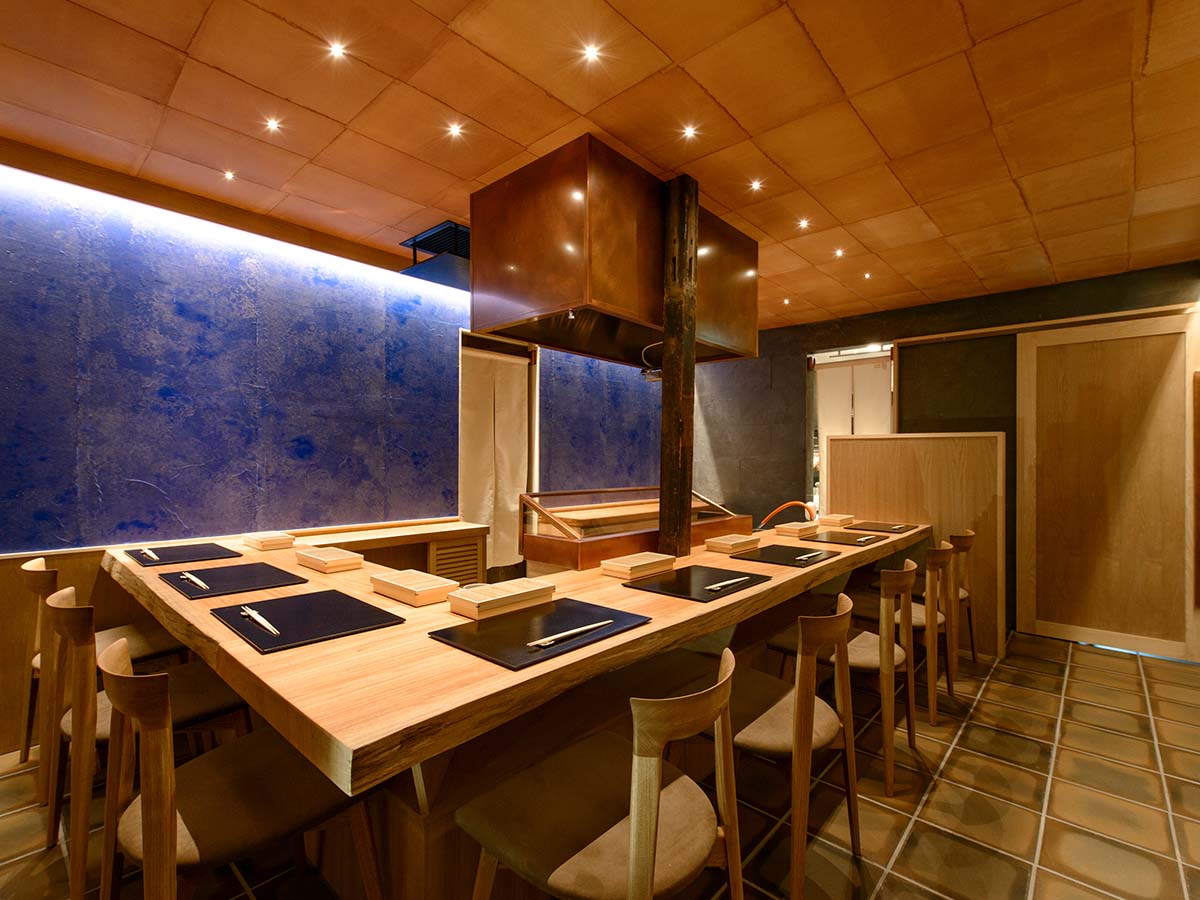築100年の長屋の中に広がるモダンな空間『天婦羅 みやしろ』　[食楽web]