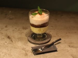「ブラジルのプリンと柚子＆カシャッサのエスプーマ」1540円