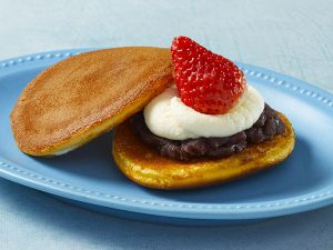 「苺生クリームどら焼き」324円