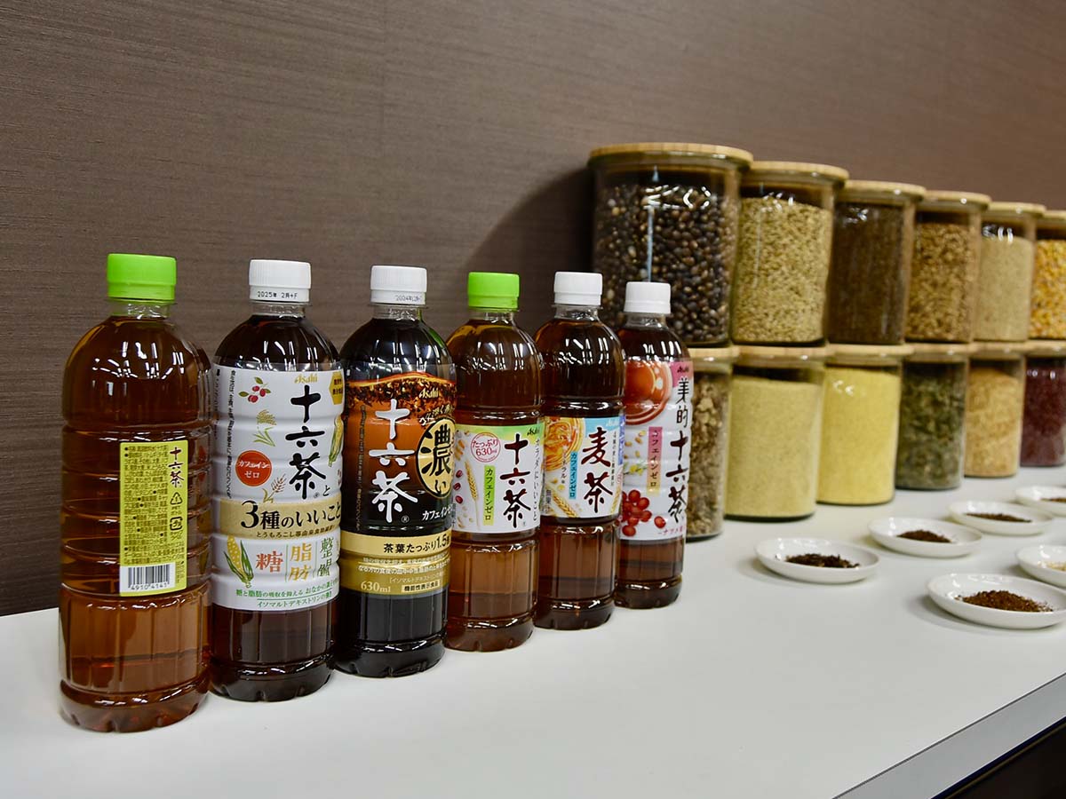「十六茶」は種類も豊富!