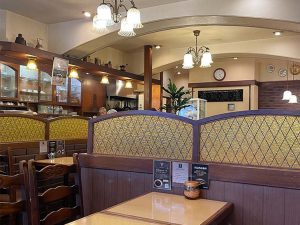 店内も昭和へタイムスリップしたよう