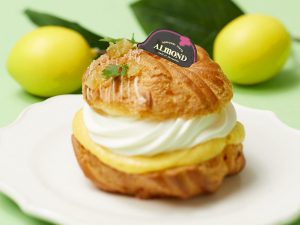 『アマンド東京』の「レモンの六本木リングシュー」1個 700円