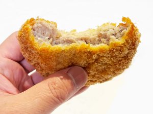 肉感強めの「ハンバーグコロッケ」