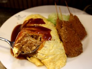 具材の牛ミンチや玉ねぎなどはすべてペースト状にして調理