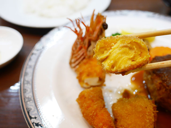 カレー風味が特徴のクリームコロッケ