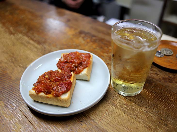 「手造りミートソーストースト」400円