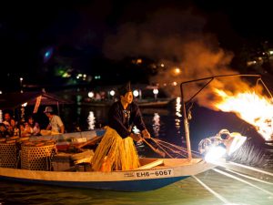 【愛媛グルメ】日本で1300年続く伝統漁法“鵜飼い”を楽しみながらディナーを堪能できるスペシャルプランとは？