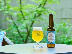 「HOTEL INDIGO KARUIZAWA SESSION IPA」とオリジナルグラス