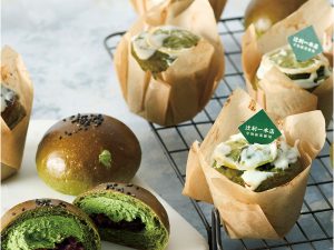 「宇治抹茶ホイップあんパン」303円、「宇治抹茶レモン」324円。いずれも～7月17日（水）までの販売[食楽web]