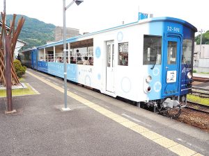 藍よしのがわトロッコ