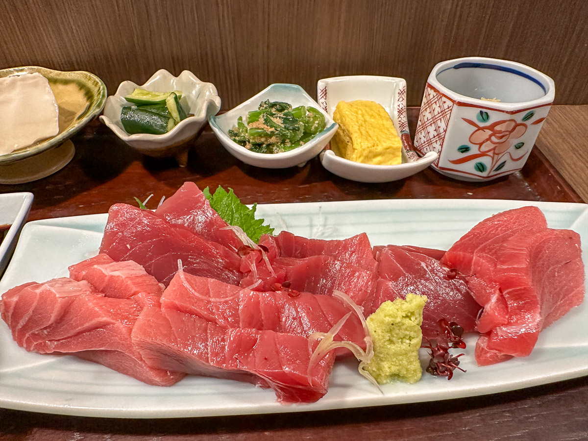 本生マグロの美しさに感激間違いなし!