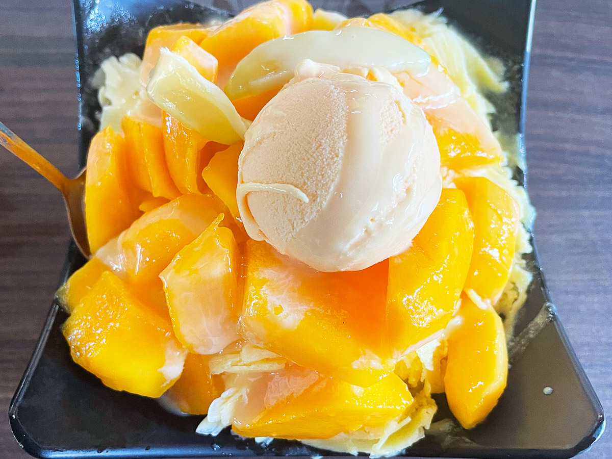 「芒果冰(小)」80元(日本円で400円前後)