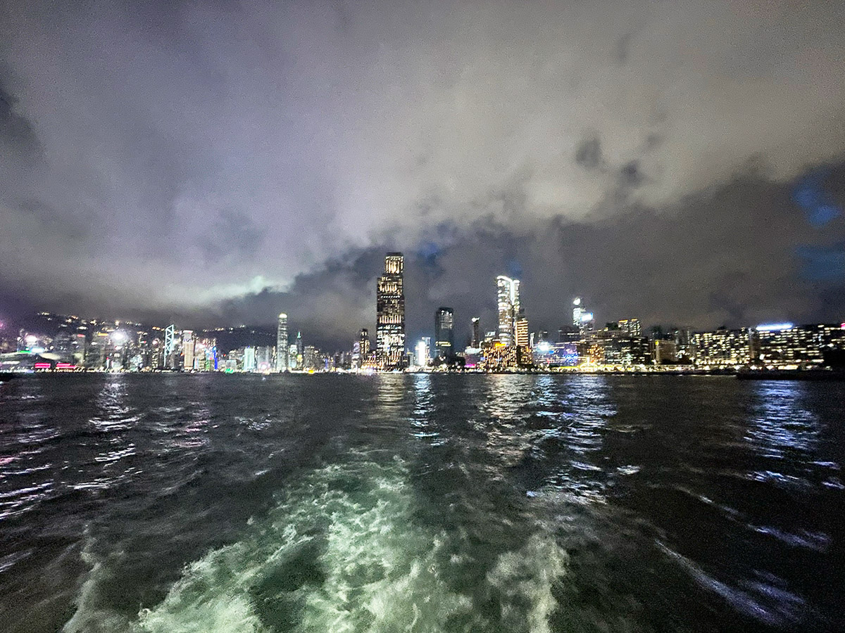 気分を高めてくれる「100万ドルの夜景」を目指していざ出発！[食楽web]