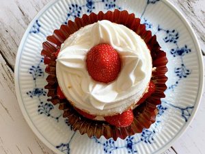 「苺サンドショート」1000円。苺がゴロゴロ