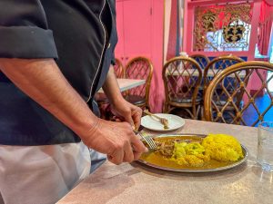 「ムルギ」とは、ヒンドゥー語で「鶏肉」のこと