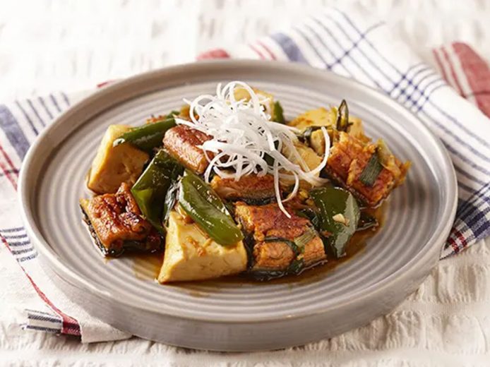 うなぎのかば焼き1枚で4人分のおかずができる節約メニュー