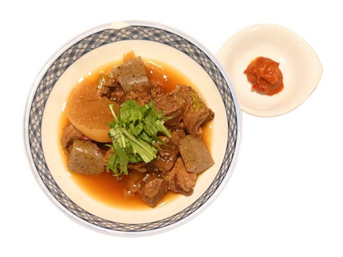 『大衆居酒屋こがみ下北沢』の「熊本から下北直送、馬スジ煮込の激辛ウマ味噌仕立て」