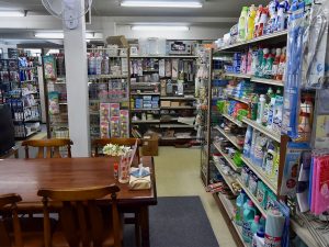 荒物屋と蕎麦屋が同居