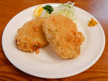 浅草芸人も愛する老舗定食屋『水口』で、自分だけのオリジナル定食を味わおう！