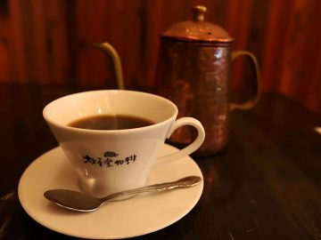 日本最古の喫茶店！ 歴史の教科書に登場する神戸の『放香堂』で勝海舟の幼名「麟太郎」コーヒーを
