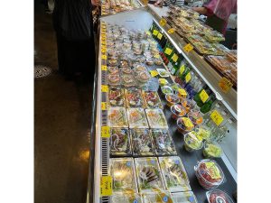 ひろめ市場の様子