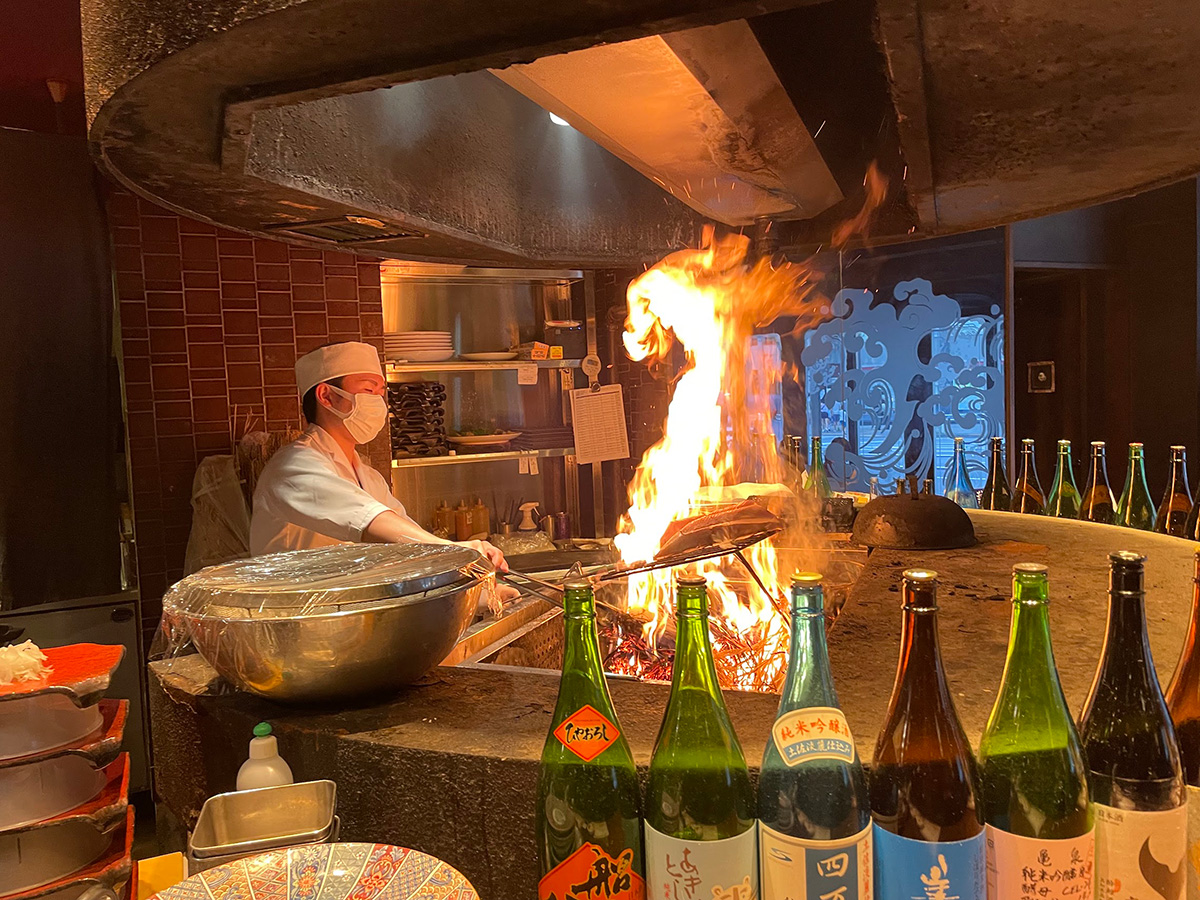大迫力の藁焼き! 高知にいる気分