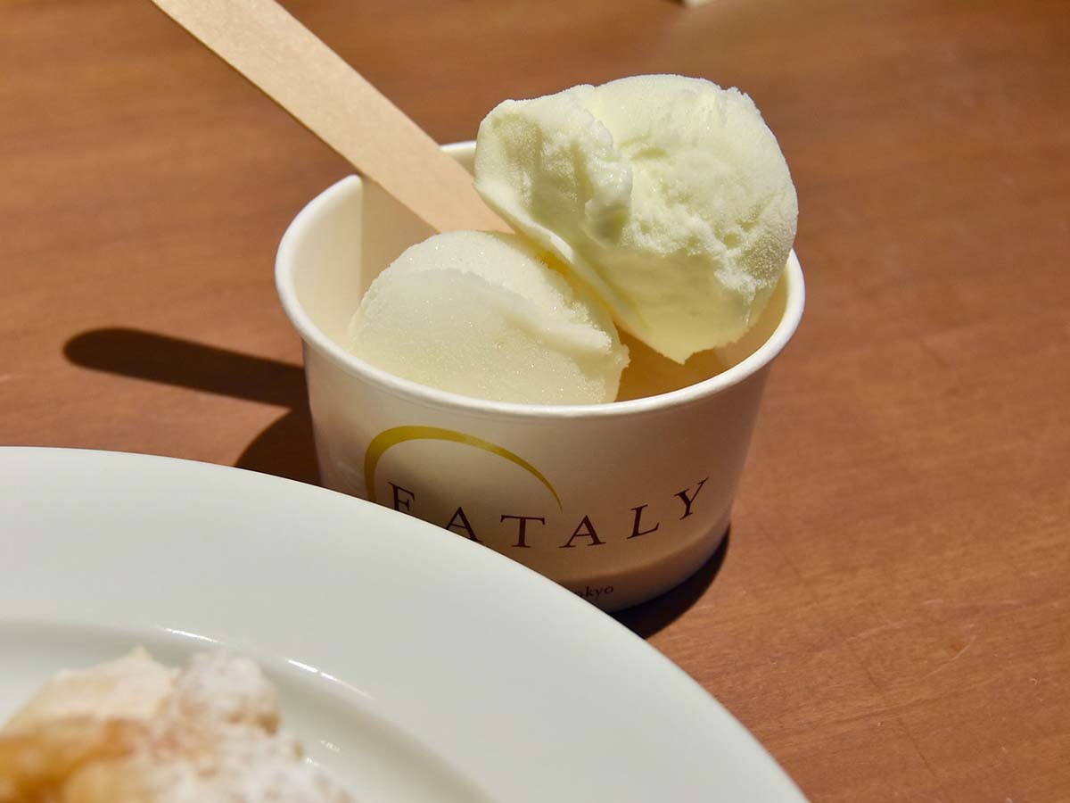 「ジェラート2種盛り合わせ」980円 [食楽web]