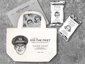 『AND THE FRIET』の「トートバッグ」2000円