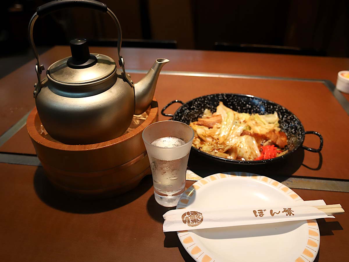 名物やかん酒 二合709円 + トンソース 730円
