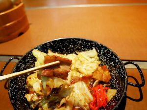 「トンソース」はキャベツの甘さも際立つ一皿[食楽web]