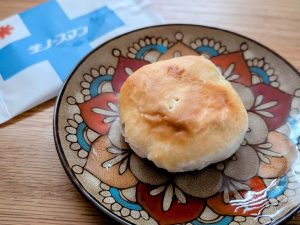 年間120万個を売り上げる注目の札幌スイーツ。大正10年創業の『千秋庵製菓』が作る「生ノースマン」とは