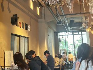 まるでパリの街角カフェ。水道橋で見つけたヴィンテージカフェ『DIXANS』はケーキとコーヒーの名店