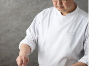 シェフ・パティシエの山本健氏[食楽web]