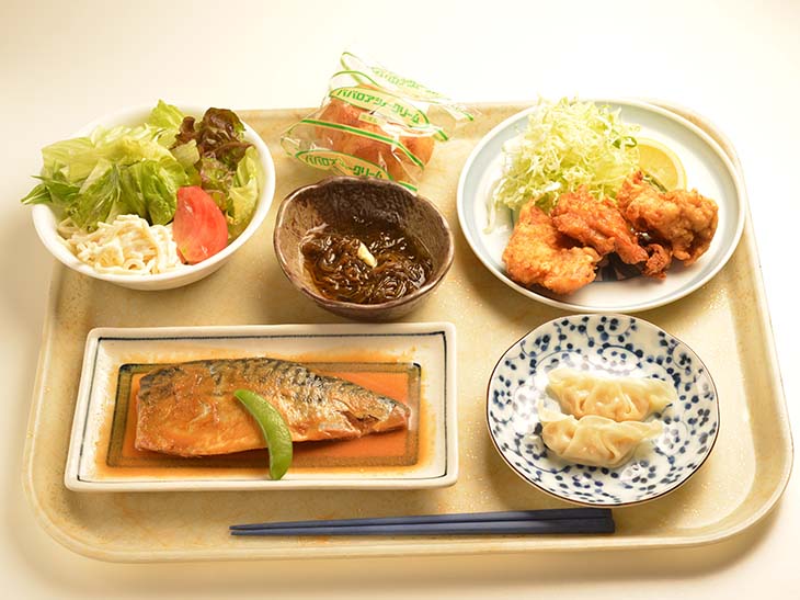 好きなものが取れるバイキング形式が主流 (C) Macour inc. All rights reserved.