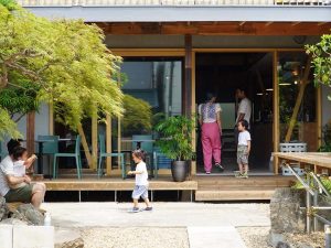 下丸子の穴場カフェ『hatome』で自宅のようにくつろぐ空間と絶品ごはん【ローカルカフェ通信】