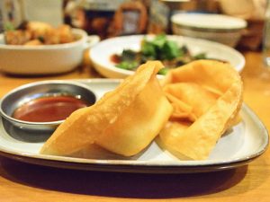 「フライドワンタン」850円(税抜)