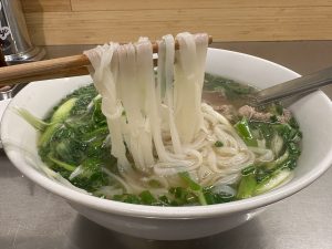 生麺の茹で加減も絶妙です！