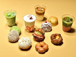 行列が絶えない「I’m donut？」と「アマムダコタン」がコラボ店！生ドーナツと豊富すぎるパンたち