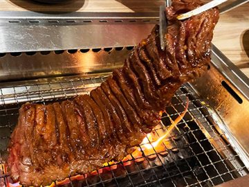 【東京の焼肉】珍しいホルモンが勢揃い。昼から呑める東京の「ホルモンの名店」6選